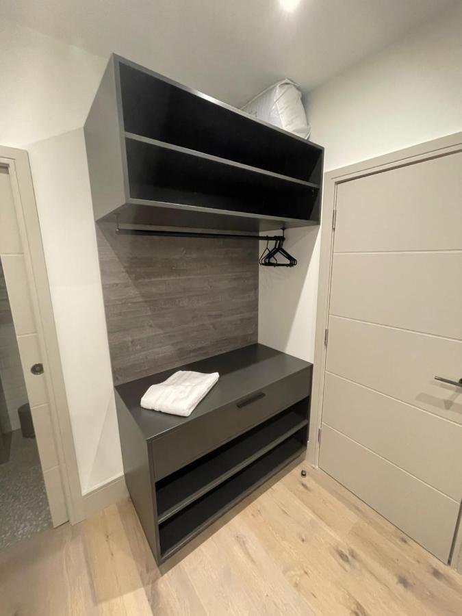 Blue Lagoon Apartment London Ngoại thất bức ảnh
